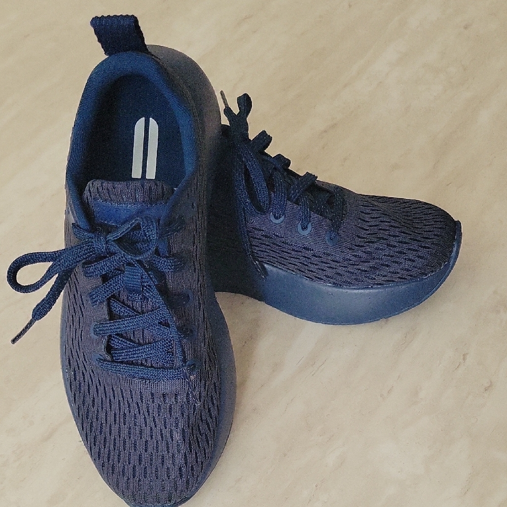 NOBULL Deep Blue Sneakers